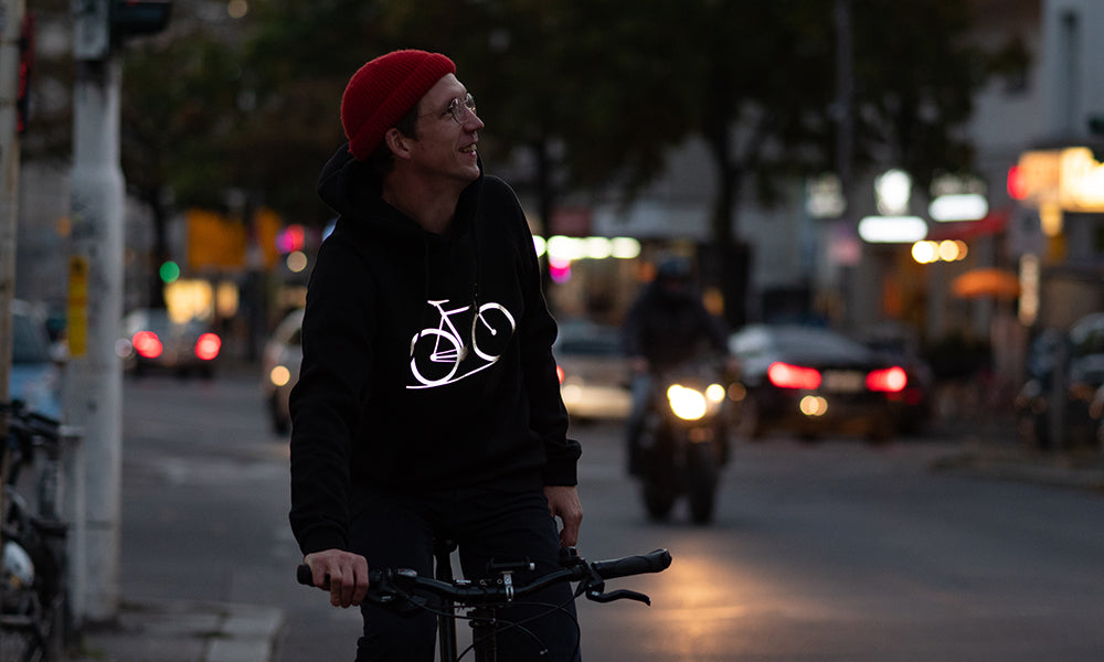 black reflective hoodie, night ride and motorbicycle