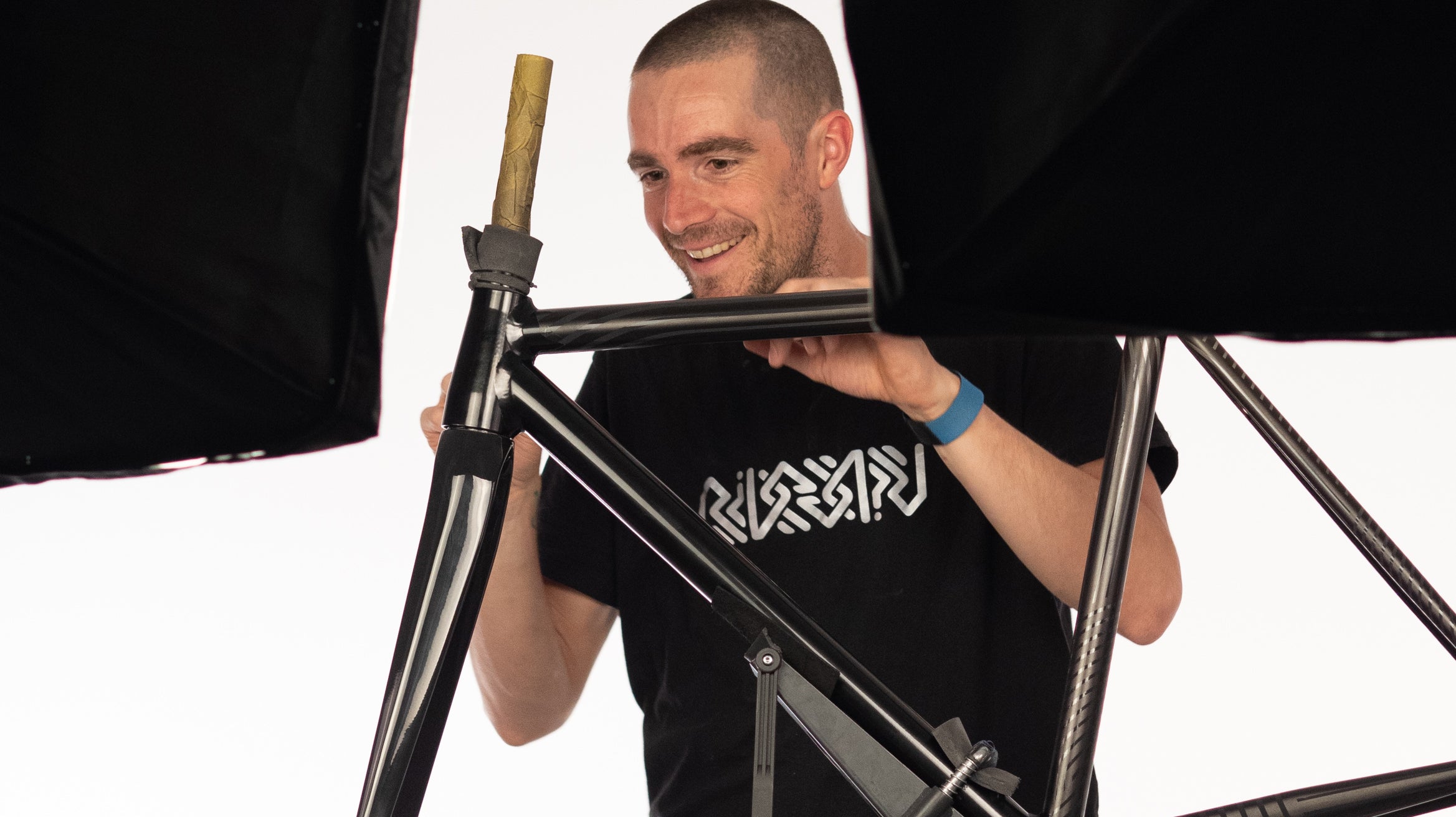 Sticker Praxis (#1) - REFLECTIVE DIY Workshop