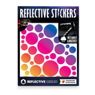 M Bubbles in Rainbow-Farbe von REFLECTIVE Berlin als verpacktes Set mit stark reflektierenden bunten Kreisen für mehr Sichtbarkeit im urbanen Stil.