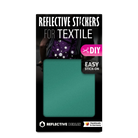 Reflektierende Aufkleber Textil Stoff „DIY“ in Farbvariante „Grün“ zum selbst zuschneiden in Produktverpackung von REFLECTIVE Berlin.