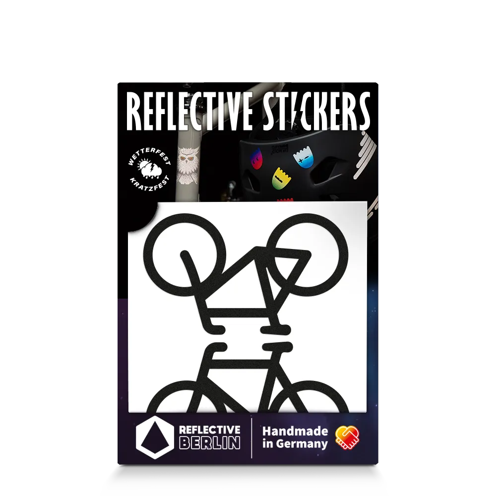 Reflektierender Aufkleber „Fahrräder“ in Farbvariante „schwarz“ in Produktverpackung von REFLECTIVE Berlin.