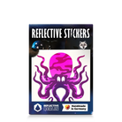 Reflektierender Aufkleber „Kraken“ in Farbvariante „Lila“ in Produktverpackung von REFLECTIVE Berlin.