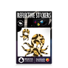 Reflektierender Aufkleber „Oktopus“ in Farbvariante „camo“ in Produktverpackung von REFLECTIVE Berlin.