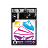Reflektierender Aufkleber „Papierfalter“ in Farbvariante „Regenbogen“. Im Set sind 4 reflektierende Sticker enthalten. Von REFLECTIVE Berlin.