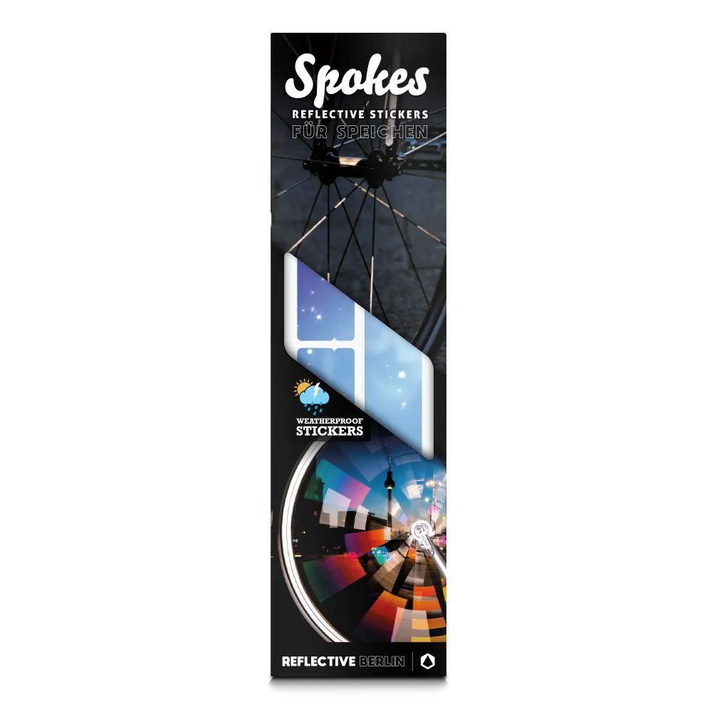 Reflektierender Speichen Aufkleber „Spokes“ in Farbvariante „Weltraum“ in Produktverpackung von REFLECTIVE Berlin.